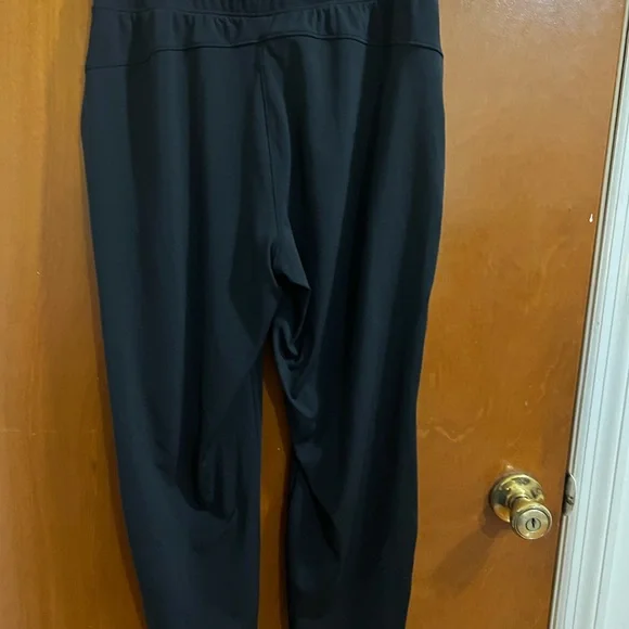 Yogalicious Women's Black Leggings - Picture 2 of 5